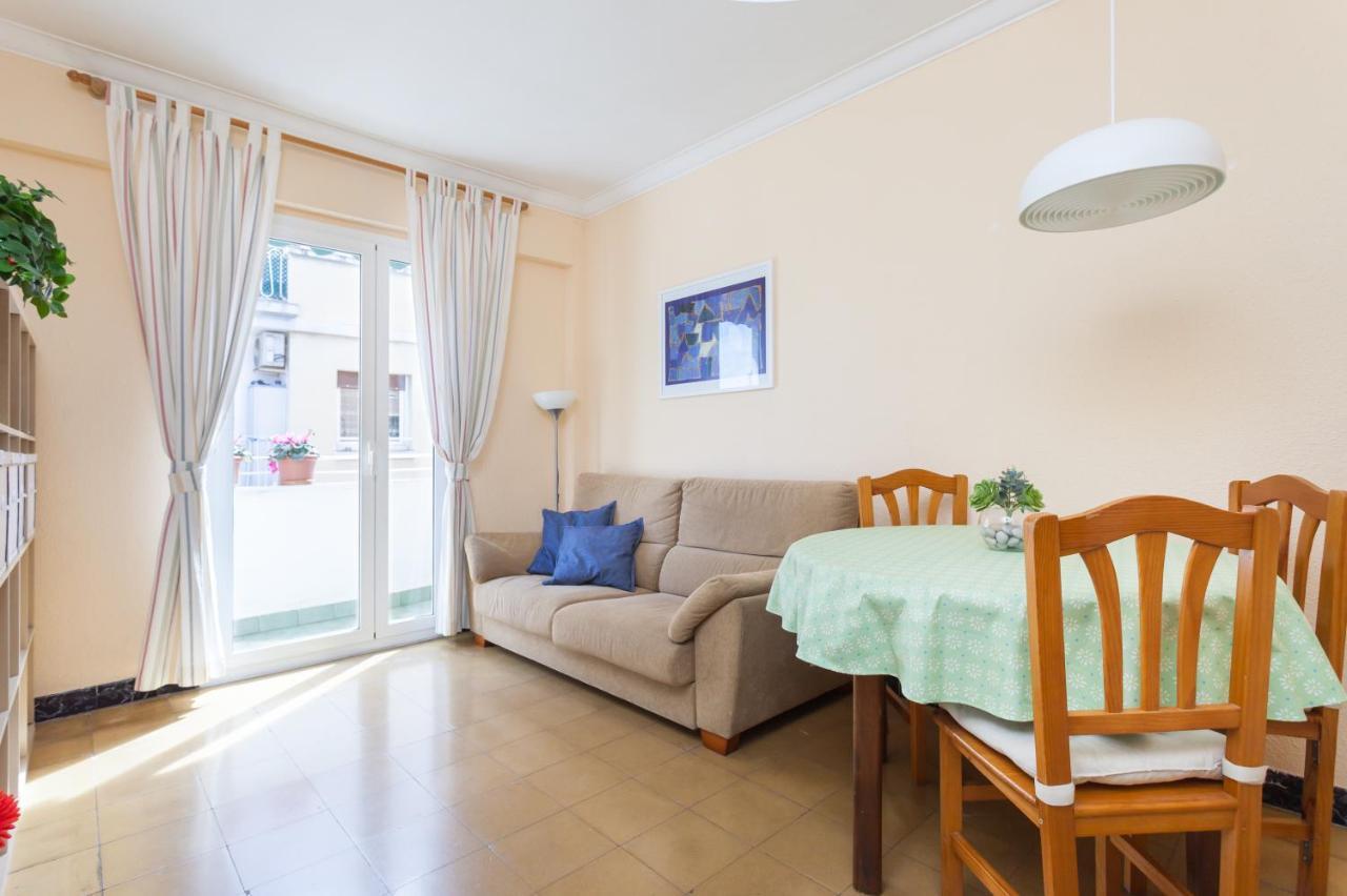 Apartamento Con Encanto, Luminoso Y Tranquilo Lägenhet L'Hospitalet de Llobregat Exteriör bild